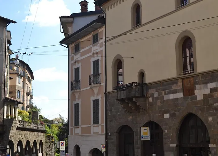 Porta 22 Charme&relax Apartment *